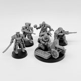 28mm GRIM GUARD DELTA SQUAD Resin Model Kit Miniature Tabletop War Gaming 5 Soldiers Unpainted Diorama Figurines for RPG