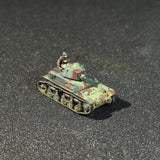 Painted 1/144 Scale WWII French R35 Light Tank Miniature Model with Crew Figure Summer 3-Color Camouflage For Tabletop Wargaming  Dioramas