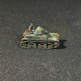 Painted 1/144 Scale WWII French R35 Light Tank Miniature Model with Crew Figure Summer 3-Color Camouflage For Tabletop Wargaming  Dioramas