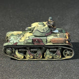 Painted 1/72 1/100 Scale WWII French R35 Light Tank Miniature Model with Crew Figure |Summer 3-Color Camouflage For Tabletop Wargaming  Dioramas