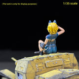 1/35 Scale Miniature Figure Anime Girl Kate Resin Model for Tank Vehicle Diorama Scene, Hand Painted Collectible Military Sand Table Accessory Accessory