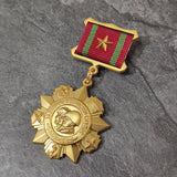 Soviet Excellent Service Medal Vintage Metal Badge CCCP Successful Service Medal Classic Souvenir Collection Premium Pin Decor